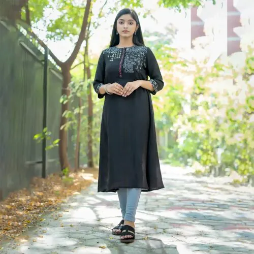 Noir Elegance Embroidered Kamiz-XXL