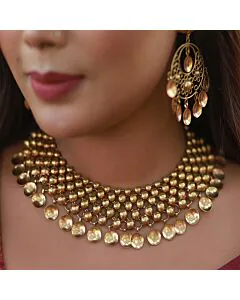 Golden Aura: Choker Necklace Set