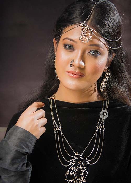 Ethereal Grace Bridal Necklace Set – Silver-Toned Statement Jewellery