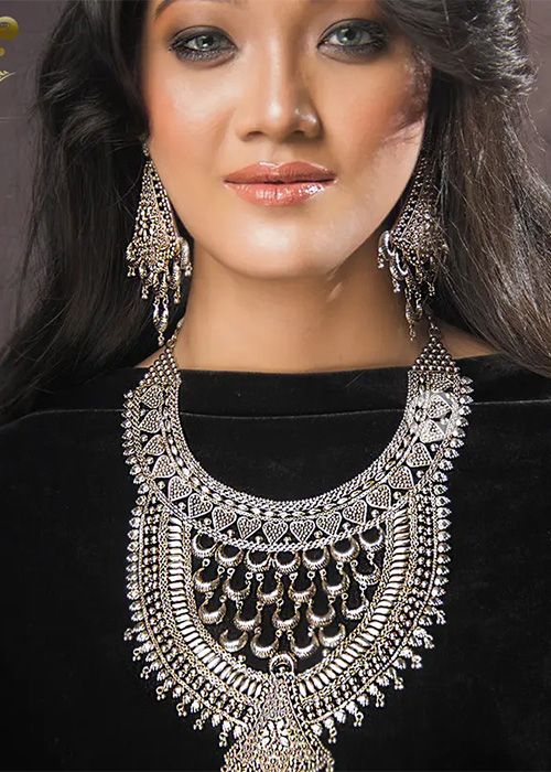 Regal Peacock Statement Silver Necklace Set