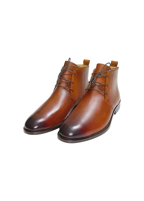 Leather Chukka Boots – Classic Lace-Up Ankle Style