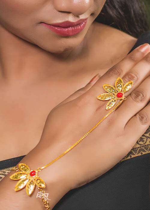 Golden Ruby Floral Ratanchur Handpiece